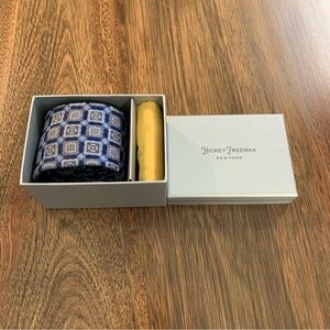 Hickey Freeman Silk Tie and Handkerchief Set, Blue